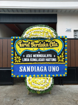 Papan Bunga Duka di Cigandamekar